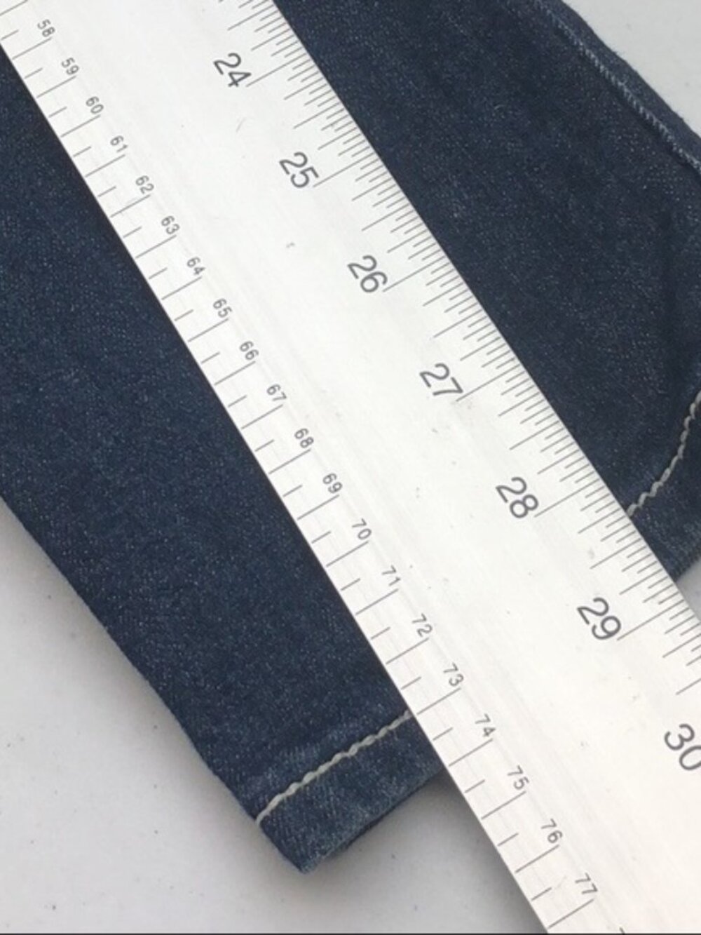 TRUE RELIGION SKINNY STYLE 28x29 AUTH WITH SERIAL NUMBER 🦋 - Picture 8 of 13